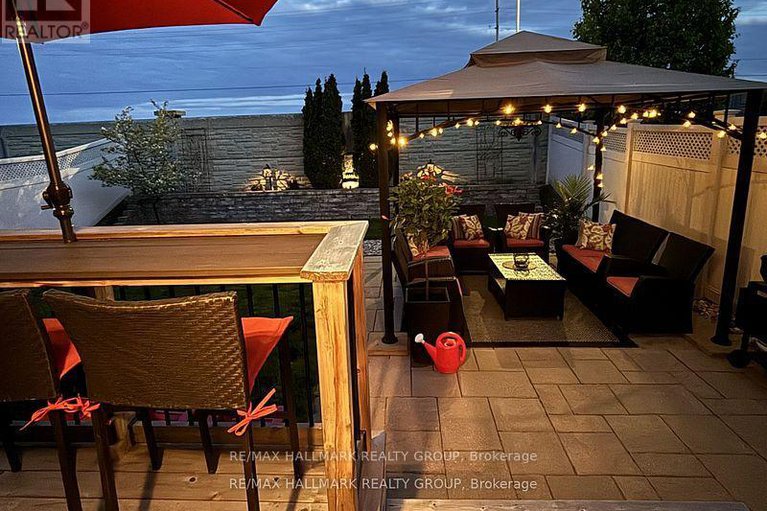 28370521/280-trail-side-circle/springridgeeast-village/ottawa/ontario/K4A5B1_34