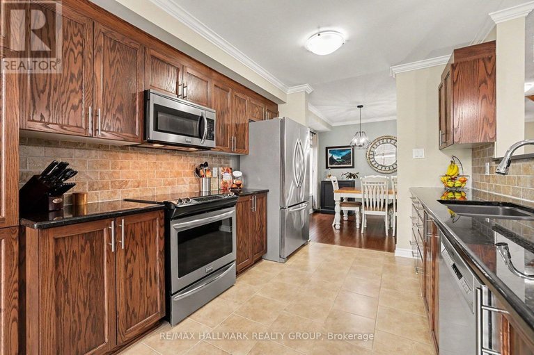 29687151/217-gossamer-street/mer-bleuebradley-estatesanderson-park/ottawa/ontario/K1W0B9_8