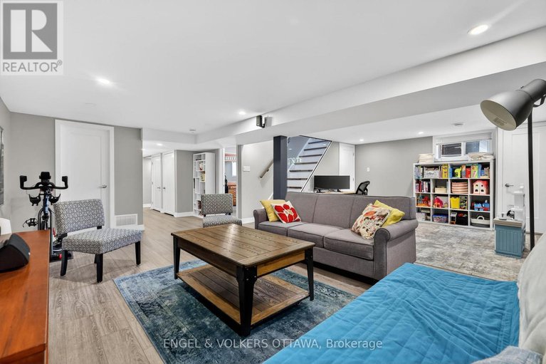 29665272/754-cork-street/elmvale-acres/ottawa/ontario/K1G1X9_28