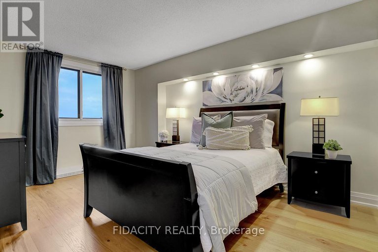 29082045/908-1195-richmond-road/woodroffe/ottawa/ontario/K2B8E4_13