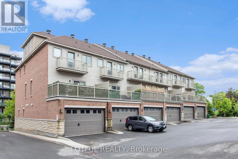 28406449/122-matador-private/carson-meadows/ottawa/ontario/K1K2V7_26