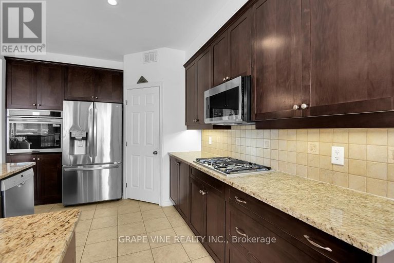 29590569/517-overland-drive/stittsville-north/ottawa/ontario/K2S0C2_7