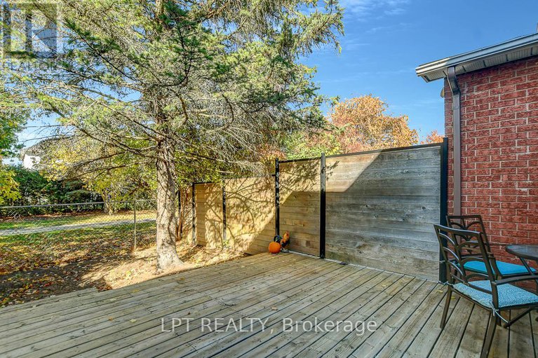 29018996/204-forestglade-crescent/hunt-club-park/ottawa/ontario/K1G6A7_39