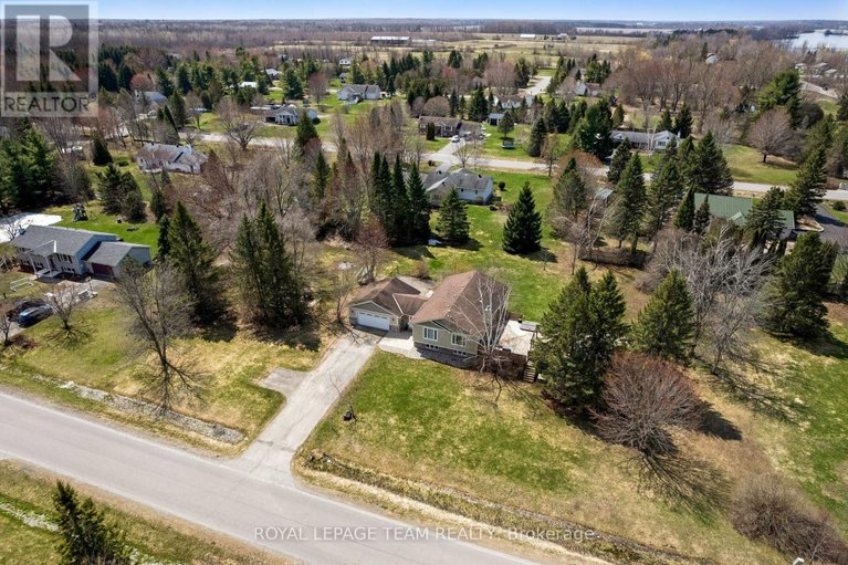 29655712/18-harmony-way/north-grenville-twp-kemptville-south/north-grenville/ontario/K0G1J0_4