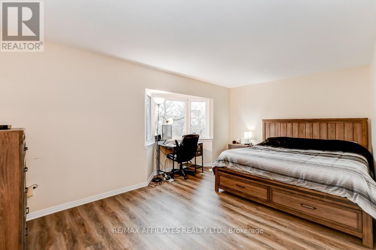29094061/39-inwood-drive/bridlewood/ottawa/ontario/K2M1Z3_25