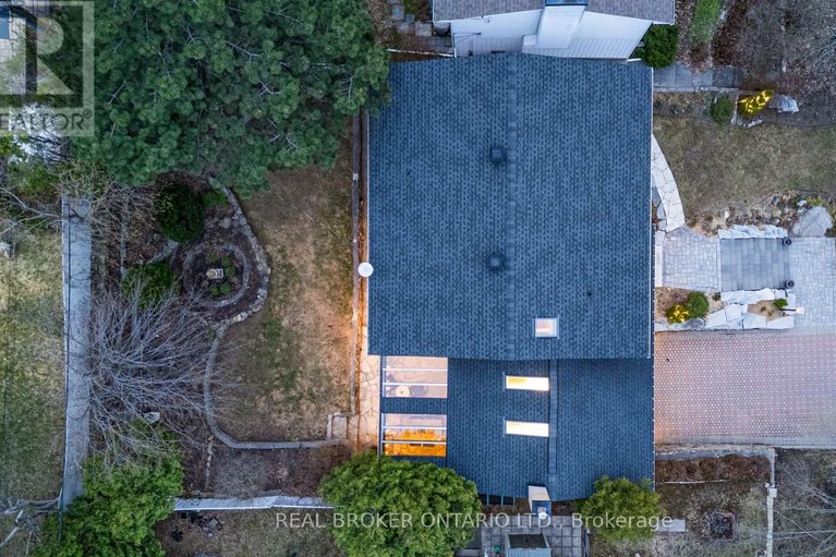 29687416/1958-neepawa-avenue/carlingwood/ottawa/ontario/K2A3L5_48
