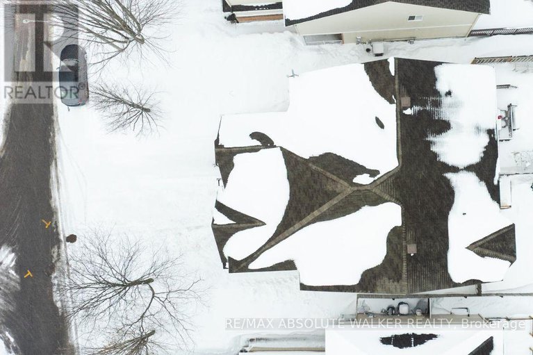 29392519/2351-glandriel-crescent/springridgeeast-village/ottawa/ontario/K4A4S8_49