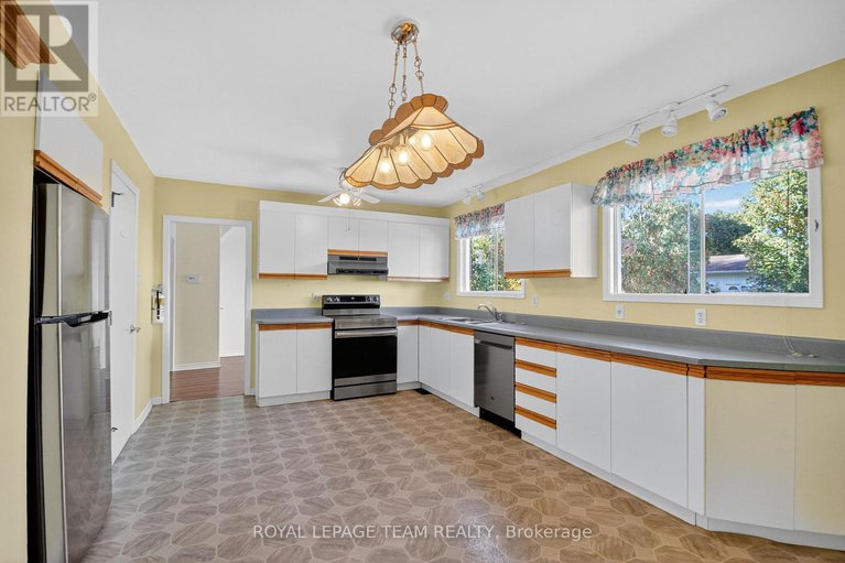 29377345/1264-morrison-drive/redwood-park/ottawa/ontario/K2H7L5_21