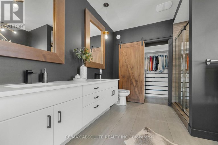 29328725/211-lion-head-drive/pakenham/mississippi-mills/ontario/K0A2X0_22