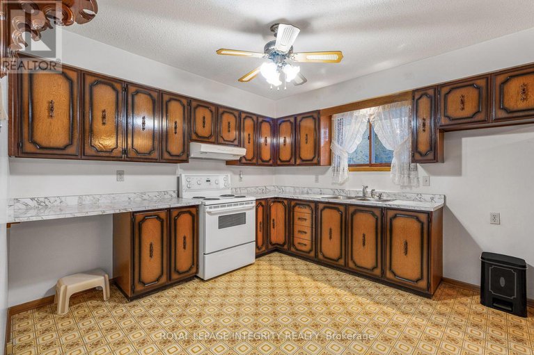 29055164/1172-st-pierre-road/embrun/russell/ontario/K0A1W1_11