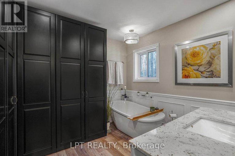29678236/8180-gibbs-road/east-hawkesbury/ontario/K0B1M0_22