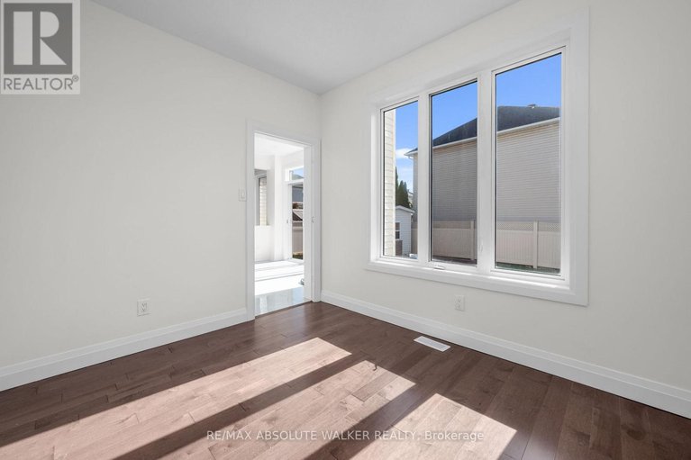 29069176/424-nittany-crescent/strandherd/ottawa/ontario/K2J5P1_14