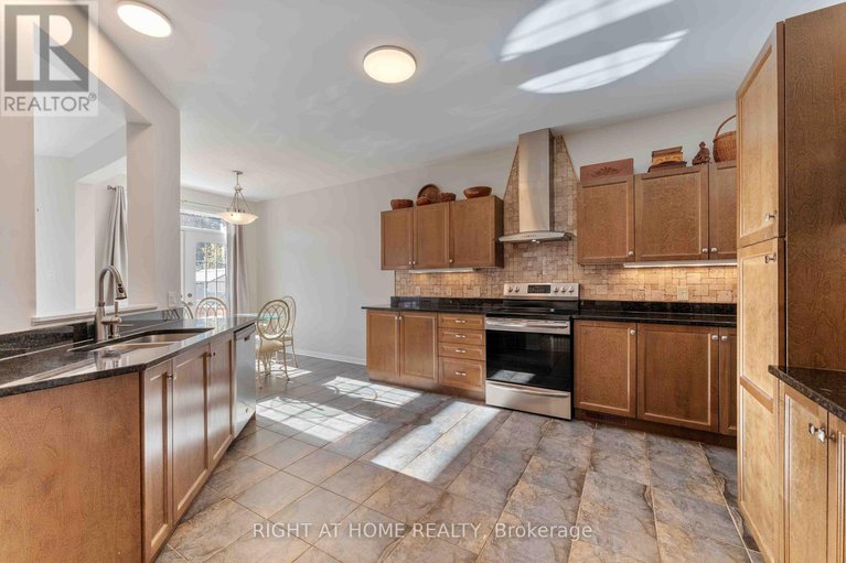 29043012/316-maxwell-bridge-road/morgans-grantsouth-march/ottawa/ontario/K2W0A5_14