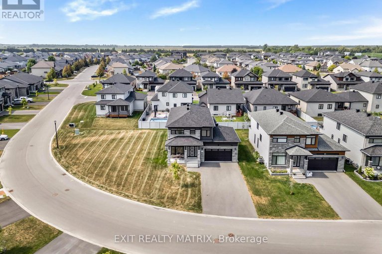 28997577/1143-avignon-street/embrun/russell/ontario/K0A1W0_35
