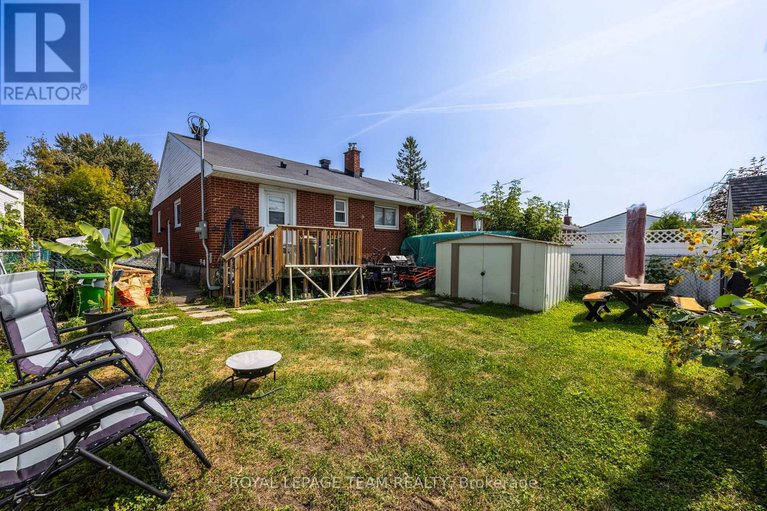 29084025/726-cummings-avenue/castle-heightsrideau-high/ottawa/ontario/K1K2L1_31