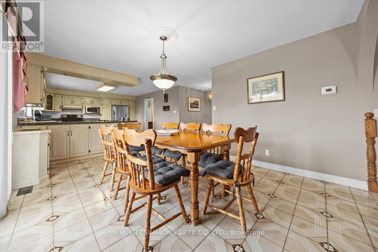 29009459/1538-claymor-avenue/carleton-heights/ottawa/ontario/K2C1T1_15