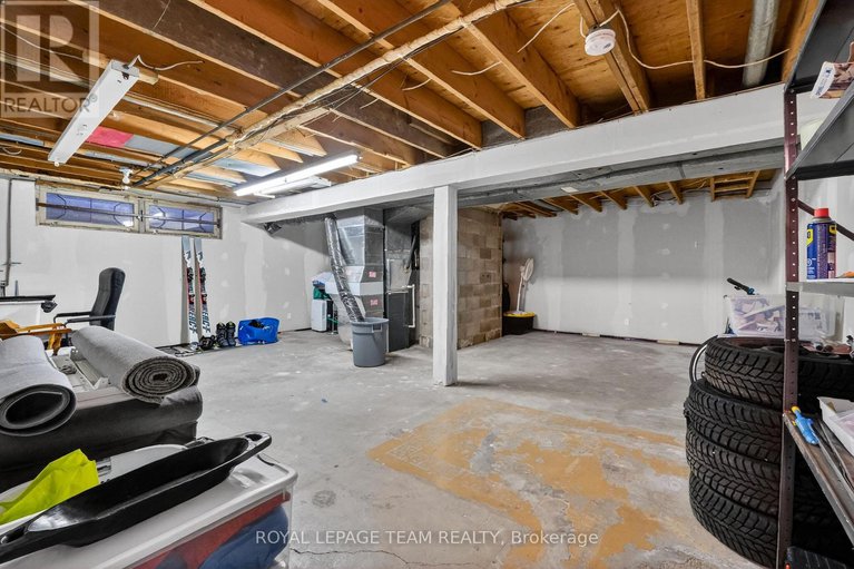 29400979/28-tiffany-crescent/beaverbrook/ottawa/ontario/K2K1W2_45