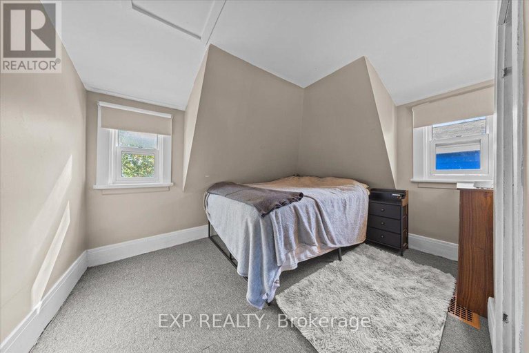 29246860/377-lisgar-avenue/renfrew/renfrew/ontario/K7V3N3_14