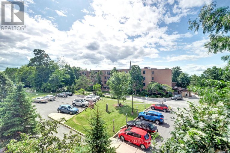 28641846/207-75-cleary-avenue/woodroffe/ottawa/ontario/K2A1R8_14