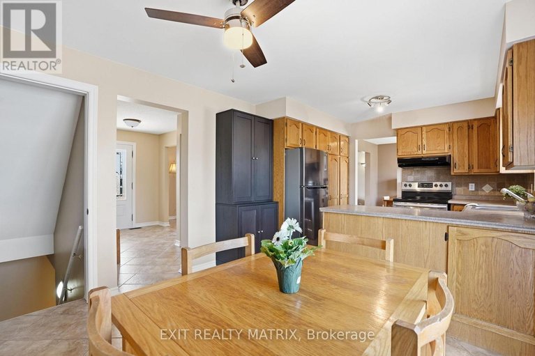 29608053/144-centenaire-street/embrun/russell/ontario/K0A1W0_15