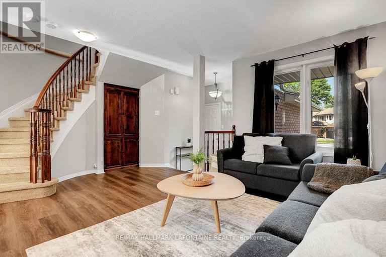 28827853/446-lawler-crescent/chatelaine-village/ottawa/ontario/K4A3Y3_4