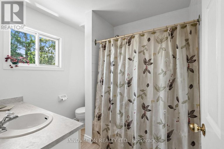 28524483/3-kathleen-crescent/stittsville-central/ottawa/ontario/K2S1L6_18