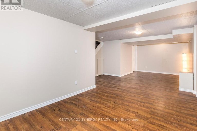 29610480/16-71-clarkson-crescent/katimavik/ottawa/ontario/K2L3C9_30