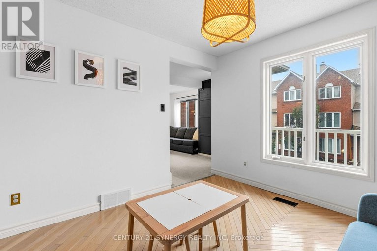 29602567/6-berton-place/katimavik/ottawa/ontario/K2L3R8_17