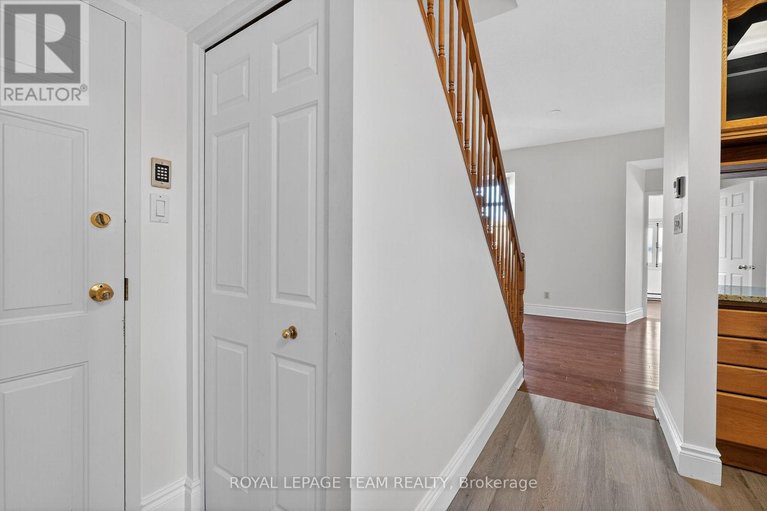 28946487/6-635-richmond-road/woodroffe/ottawa/ontario/K2A0G6_10