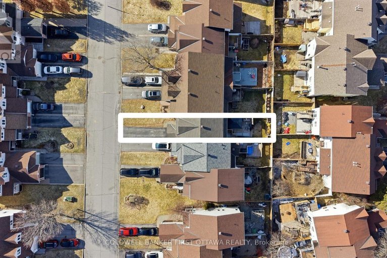 29644136/1902-hennessy-crescent/fallingbrookgardenway-south/ottawa/ontario/K4A3X7_41