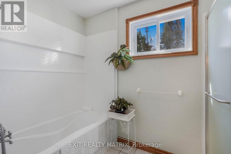 29639262/3520-pattee-road/east-hawkesbury/ontario/K6A2R2_26