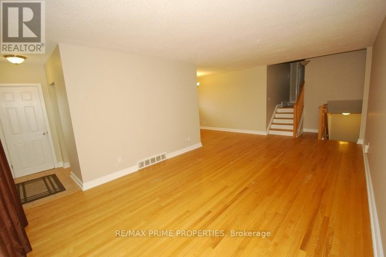 29341617/1287-maitland-avenue/copeland-park/ottawa/ontario/K2C2C4_10