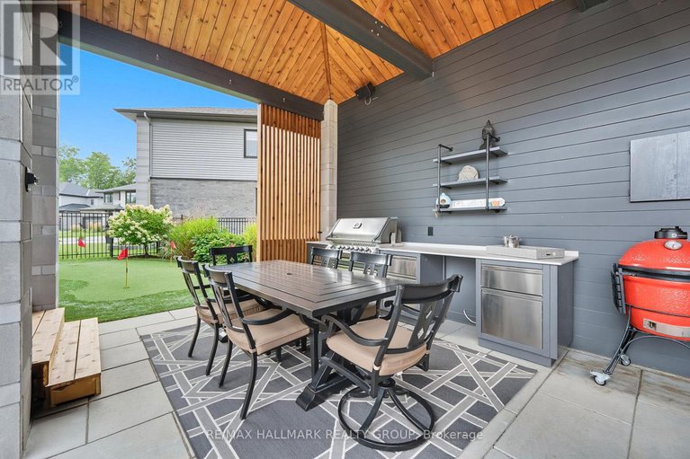 29074044/120-des-tournesols-court/mer-bleuebradley-estatesanderson-park/ottawa/ontario/K1W0J2_46