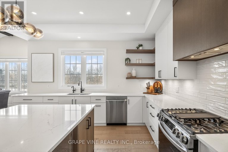 29432305/106-maplestone-drive/north-grenville-twp-kemptville-east/north-grenville/ontario/K0G1J0_18