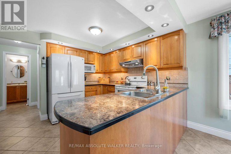 28785480/501-harrowsmith-way/fallingbrookgardenway-south/ottawa/ontario/K4A2Z2_13