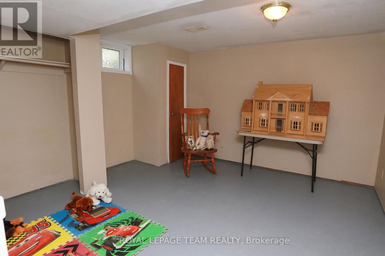 28735574/82-maitland-street-s/richmond/ottawa/ontario/K0A2Z0_28