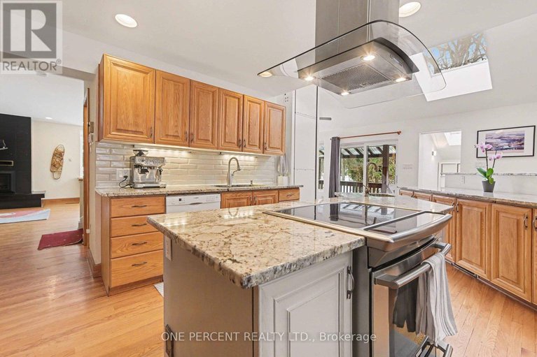 29255409/60-pontiac-street/ottawa-westtunneys-pasture/ottawa/ontario/K1Y2K1_11