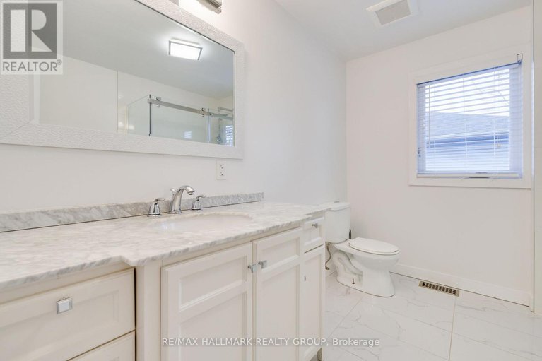28765719/900-wingate-drive/elmvale-acresurbandale/ottawa/ontario/K1G1S5_23