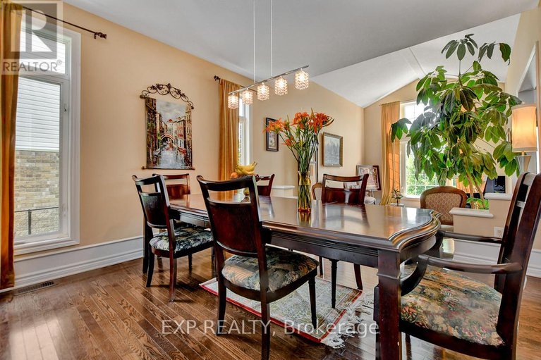 28619248/135-riversedge-crescent/riverside-southgloucester-glen/ottawa/ontario/K1V0Z8_8