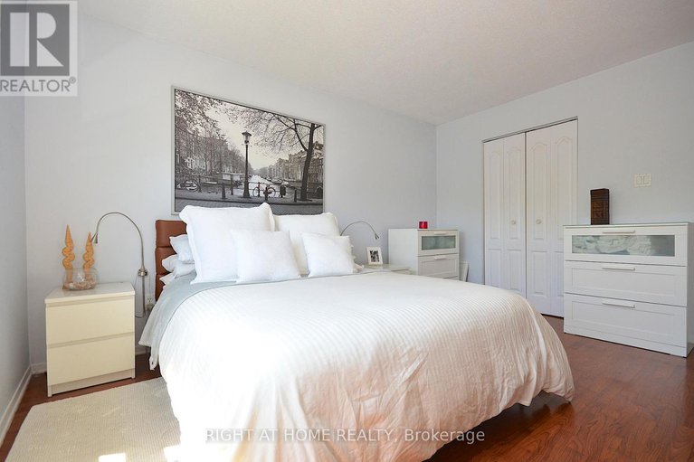 28815313/77-winchester-drive/glencairnhazeldean/ottawa/ontario/K2L2R3_11