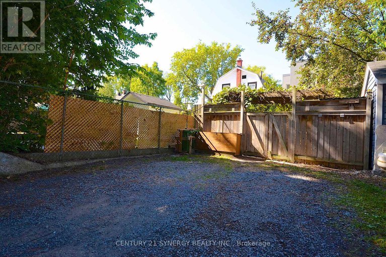 28811238/47-roslyn-avenue/old-ottawa-south/ottawa/ontario/K1S4W2_42