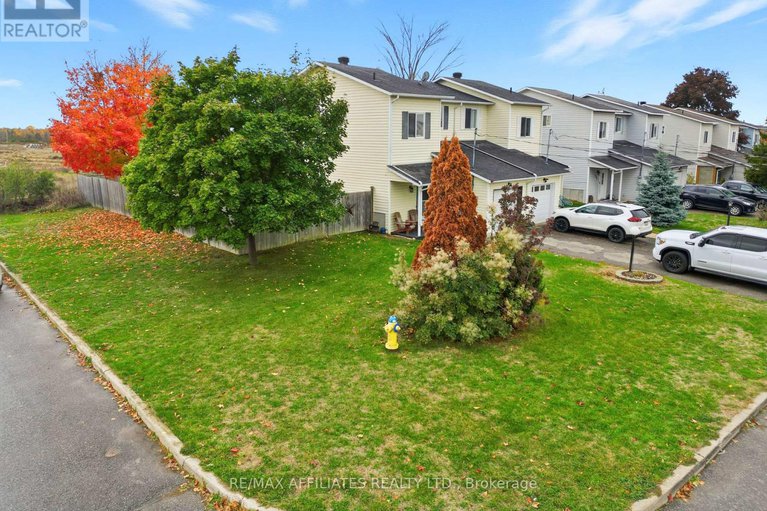 29040034/128-dunham-street/carleton-place/carleton-place/ontario/K7C4M8_2