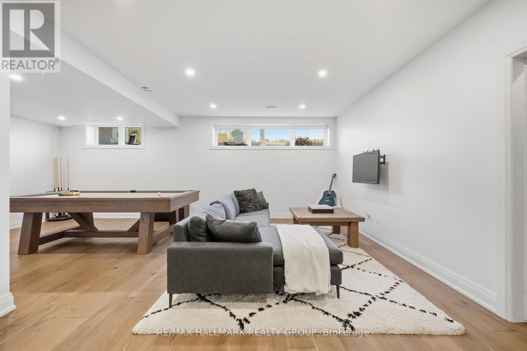 29074044/120-des-tournesols-court/mer-bleuebradley-estatesanderson-park/ottawa/ontario/K1W0J2_34