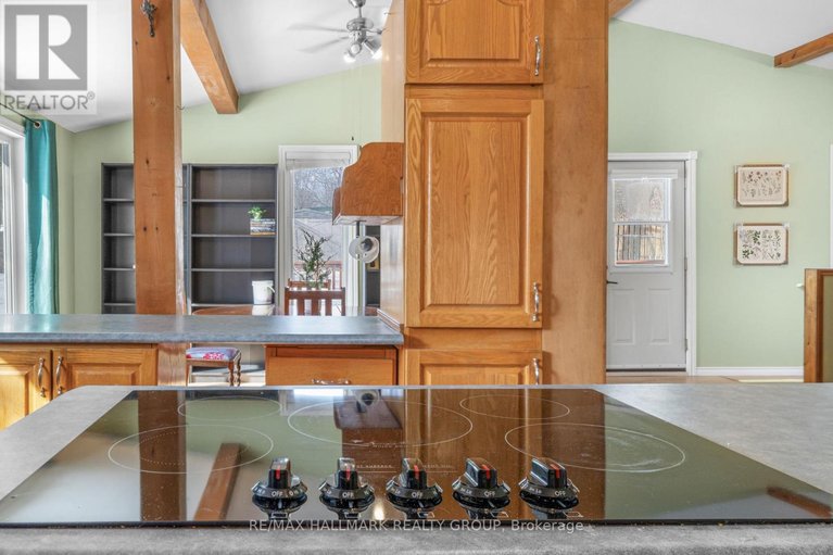 29541162/135-woods-road/constance-bay/ottawa/ontario/K0A3M0_17