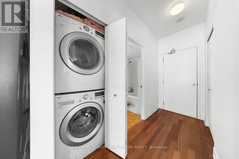 28984789/1108-134-york-street/lower-townbyward-market/ottawa/ontario/K1N1K8_22