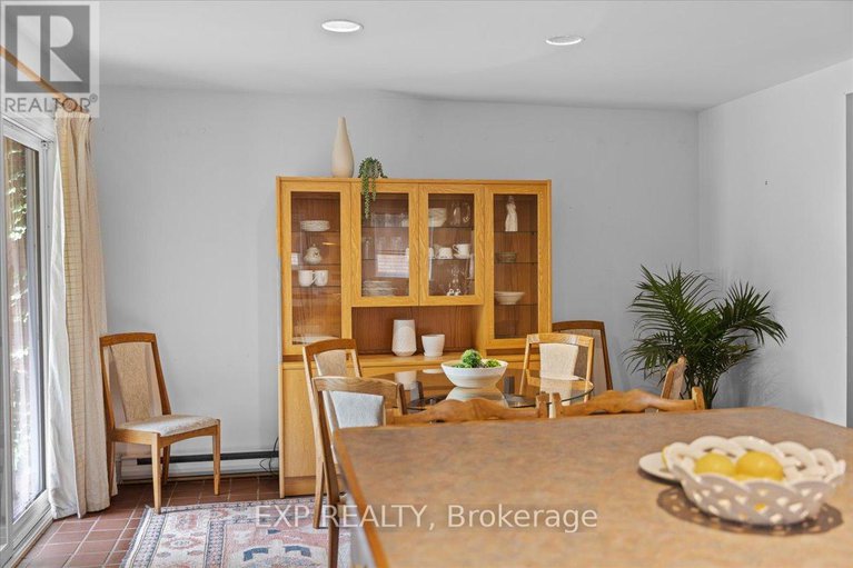 28588521/107-stanley-avenue/new-edinburgh/ottawa/ontario/K1M1N8_19