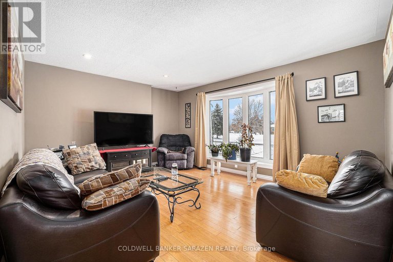 27915663/1059-flynn-avenue/fitzroy-ward-south-west/ottawa/ontario/K7S3G7_6