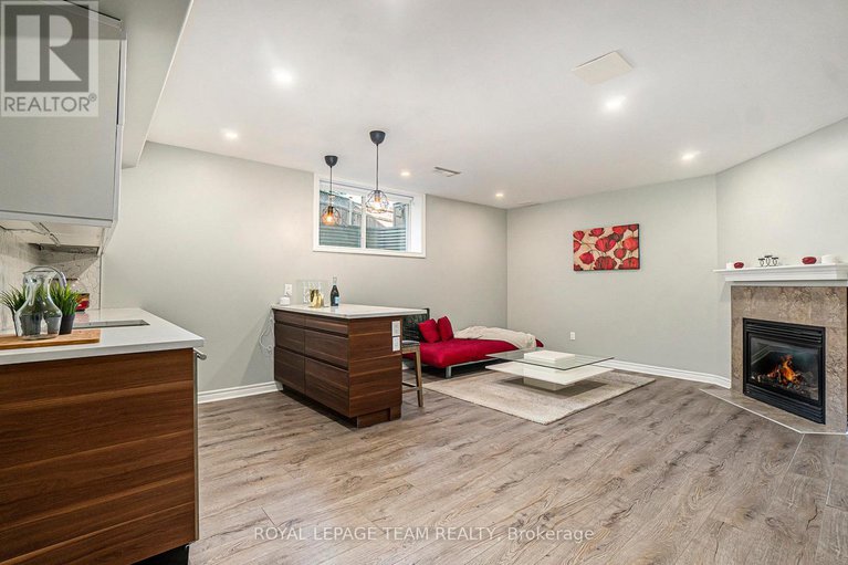 28937544/369-glenbrae-avenue/morgans-grantsouth-march/ottawa/ontario/K2W0C2_27