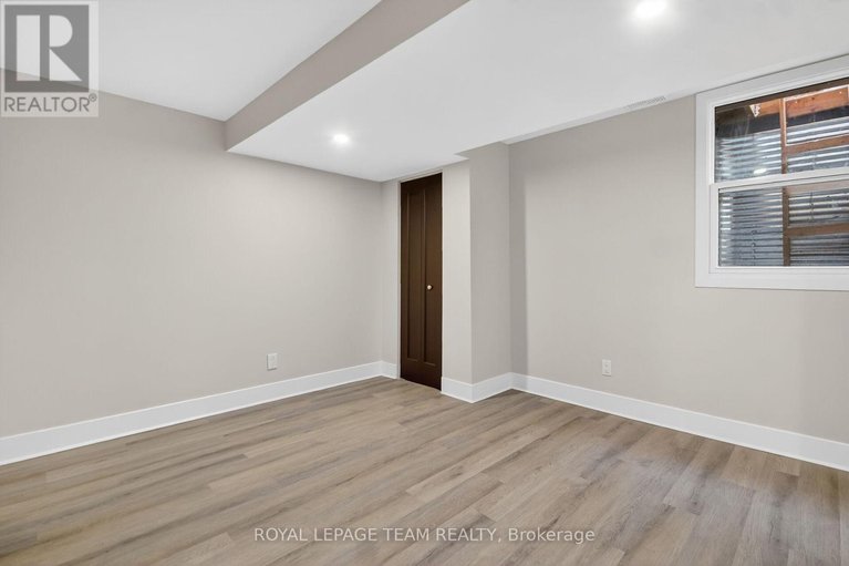 29688254/6636-marina-drive/manotick-south-to-roger-stevens/ottawa/ontario/K4M1B3_27