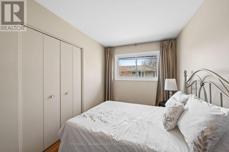 29663653/54-evergreen-drive/lynwood-village/ottawa/ontario/K2H6C9_30